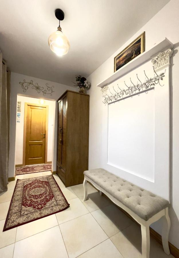 Apartamento 2_Traveler'S Retreat Braşov Exterior foto